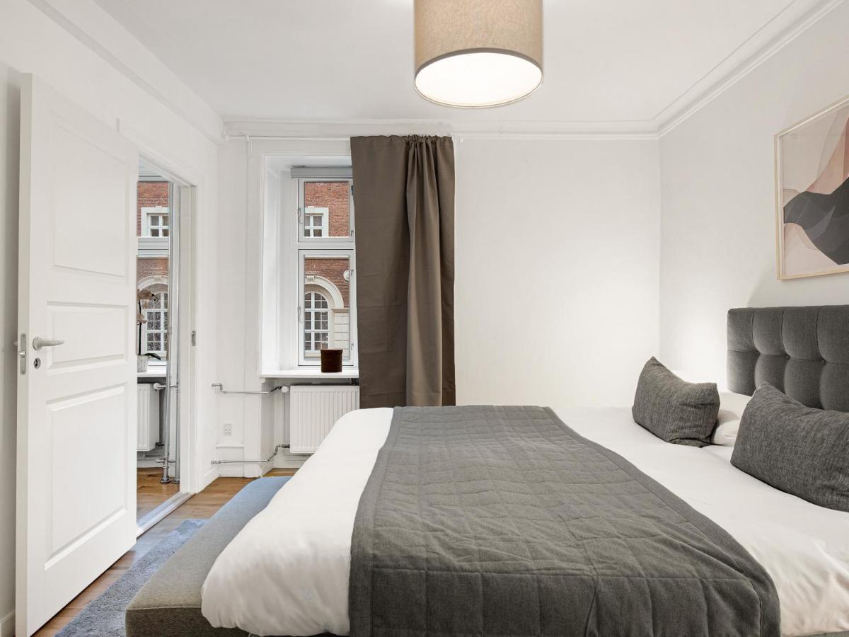 Sanders Stage - Enchanting Four-Bedroom Apartment Near Nyhavn Copenaghen Esterno foto